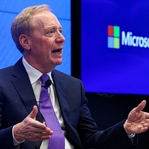 Σμιθ (Microsoft): Η τεχνητή νοημοσύνη ελέγχεται λιγότερο κι από το… γάλα