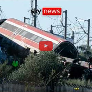 Ισπανία: Τουλάχιστον 30 νεκροί από σύγκρουση τρένων υψηλής ταχύτητας