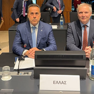 Παπασταύρου από Βρυξέλλες: Ευελιξία τώρα για μέτρα στήριξης νοικοκυριών και επιχειρήσεων