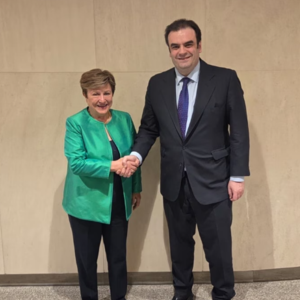 Πιερρακάκης – Γκεοργκίεβα: Η Ελλάδα ως παράδειγμα, η παγκόσμια οικονομία σε συναγερμό