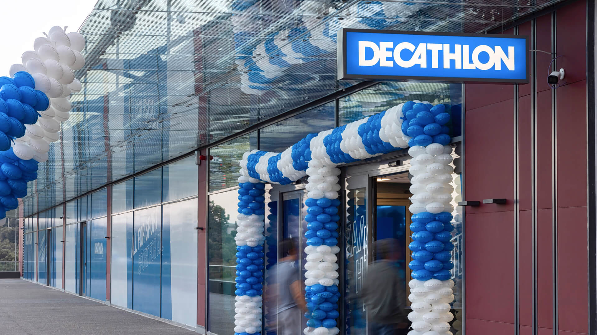 Decathlon: Το άλμα στον τζίρο, τα μερίσματα και τα σχέδια για επέκταση – Πού θα ανοίξει το νέο κατάστημα