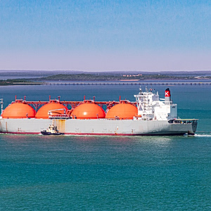 IMO: «Δεν μπορούμε να εγκαταλείψουμε το LNG από τη μια μέρα στην άλλη»