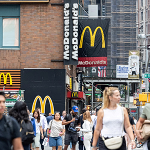 McDonald’s: Επικεντρώνεται σε κοτόπουλο και αναψυκτικά για να αναπτυχθεί