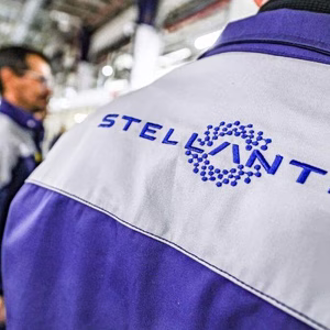 Stellantis: Το αναιμικό γ’ τρίμηνο, το guidance και τα σχέδια για Β. Αμερική – Η «μάχη» με την Κίνα