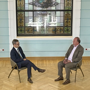 VIDCAST – Finance Views | Γιώργος Στάμτσης: Η Αραβική Χερσόνησος, η Ρωσία και γιατί ακριβαίνουν τα καύσιμα