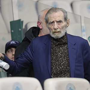Super League για Γιώργο Βαρδινογιάννη: Έχει γράψει τη δική του ιστορία, αντίο Καπετάνιε