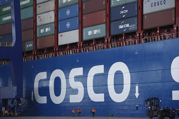 Γερμανία: Μπλόκο στην πώληση εταιρείας logistics στην κινεζική Cosco