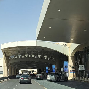 Χούθι: Γιατί χτύπησαν το αεροδρόμιο «Βασιλιάς Χαλίντ» στη Σαουδική Αραβία
