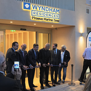 Εγκαινιάστηκε το Wyndham Residences Piraeus Marina Zeas
