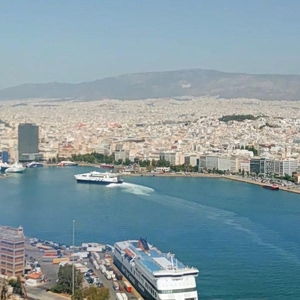 Λιμάνι Πειραιά: Έως 8,5 ώρες καθυστερήσεις στις πλοηγήσεις