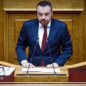 Φραγκίσκος Παρασύρης: Εικονική η στήριξη της κυβέρνησης στα καύσιμα
