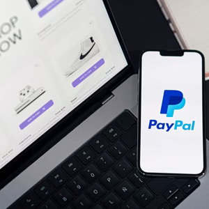 PayPal: Στροφή στην κερδοφορία και «άλμα» στις προβλέψεις με όπλο το AI – Τι έδειξε το ταμείο του γ’ 3μήνου 2026