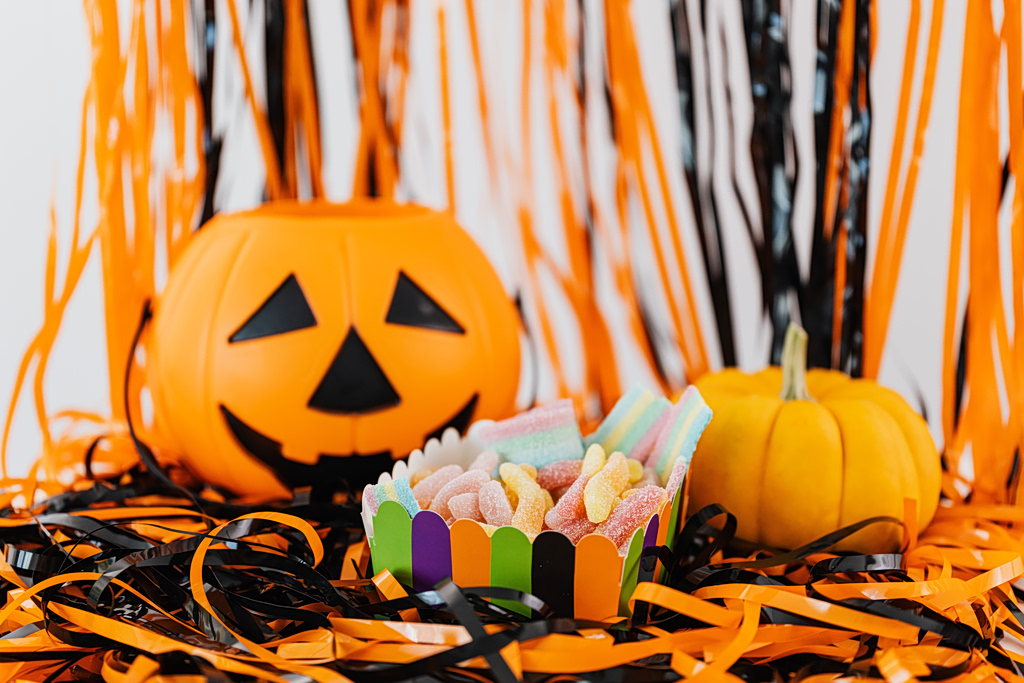 Halloween: Οι τιμές καυσίμων και κακάο «τρομάζουν» τους Αμερικανούς καταναλωτές
