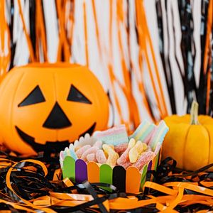 Halloween: Οι τιμές καυσίμων και κακάο «τρομάζουν» τους Αμερικανούς καταναλωτές