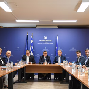 ΥΠΑΑΤ: Οι αγροτικές πληρωμές, η κτηνοτροφία και η νέα ΚΑΠ