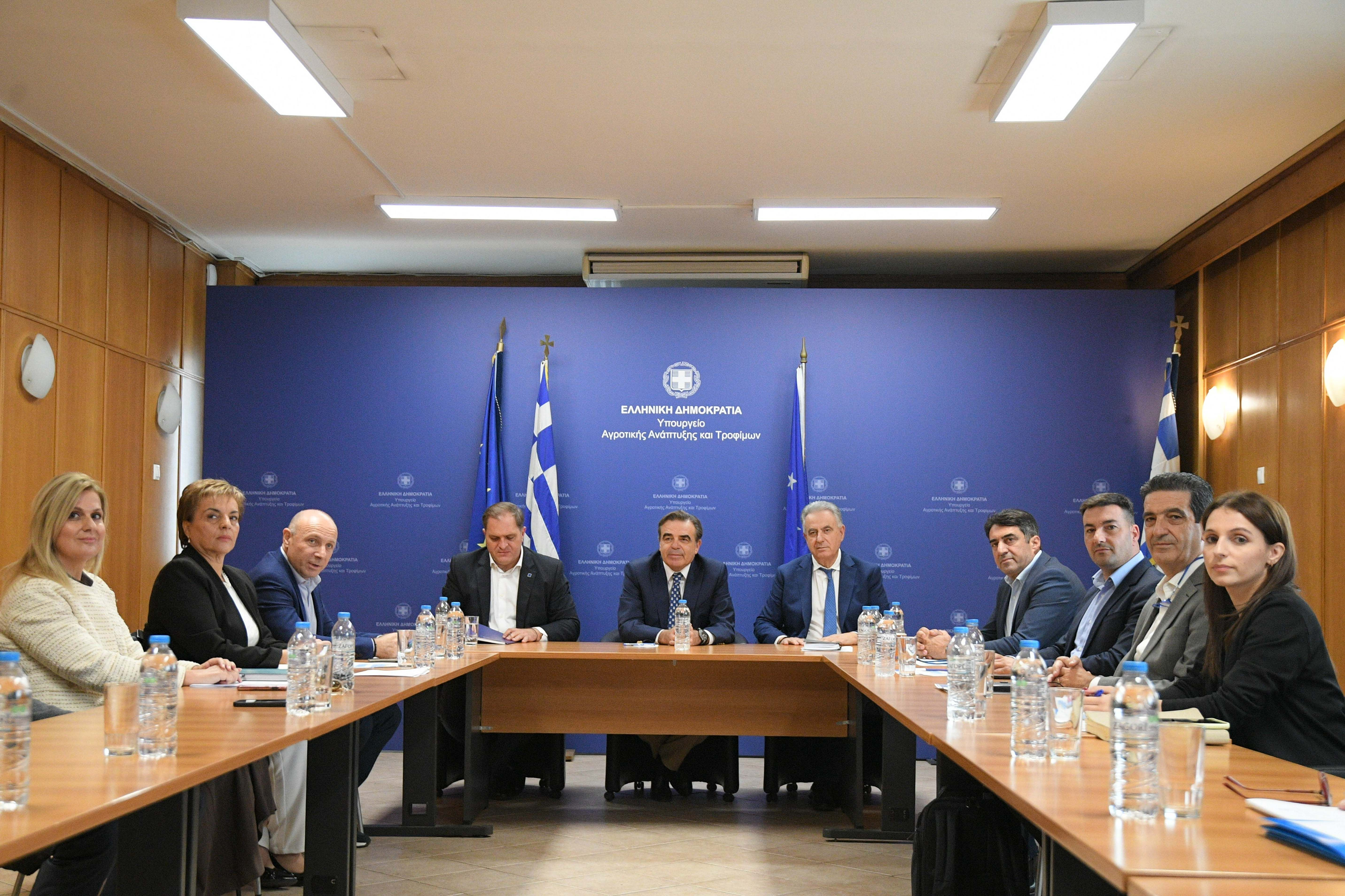 ΥΠΑΑΤ: Οι αγροτικές πληρωμές, η κτηνοτροφία και η νέα ΚΑΠ