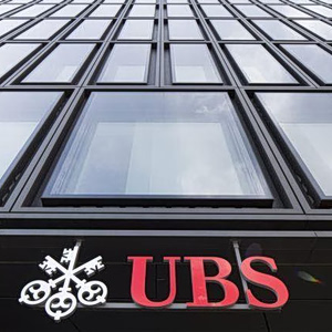 UBS: Σε «τεντωμένο σχοινί» 12.000 εργαζόμενοι