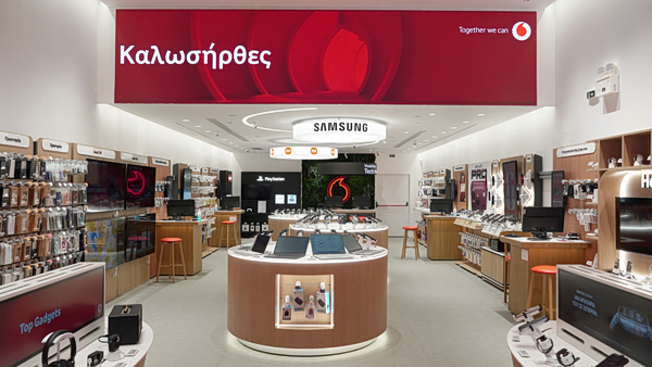 Vodafone: Νέο κατάστημα στο The Mall Athens