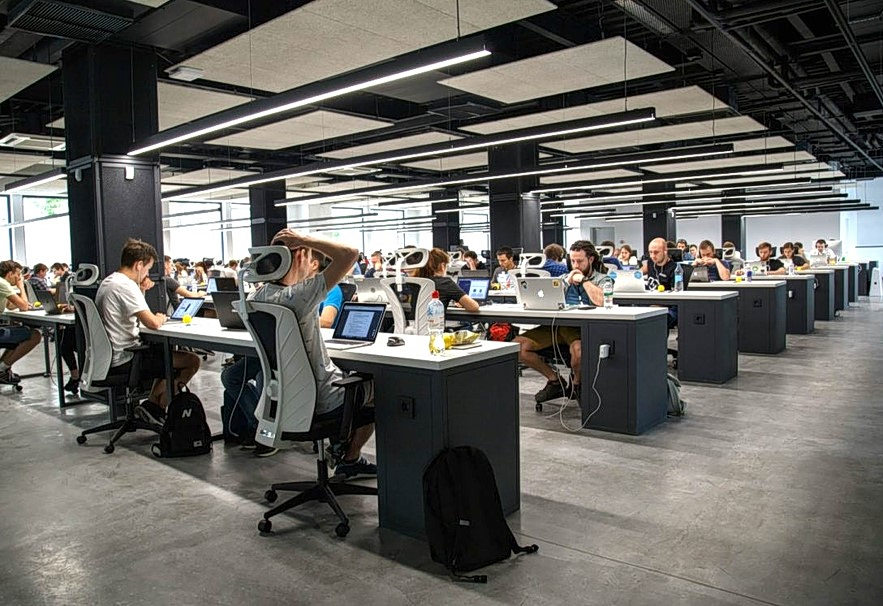 How Will Salaries and Wages Change in Greece in 2027?