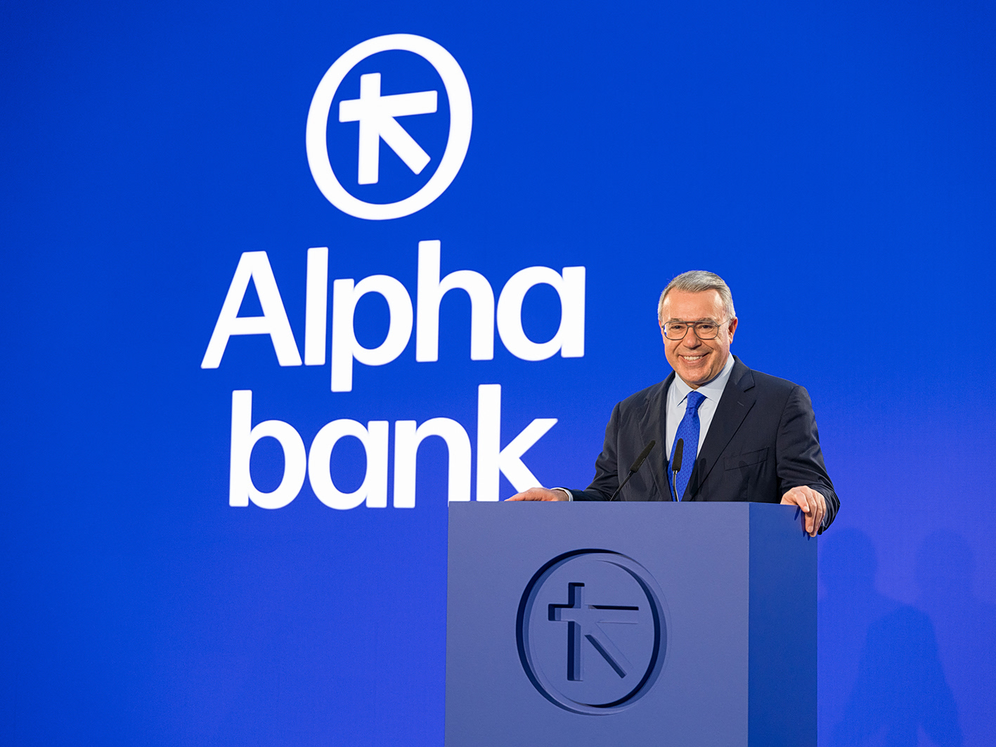 Alpha Bank: Νέα ταυτότητα – Αυτό είναι το νέο σήμα